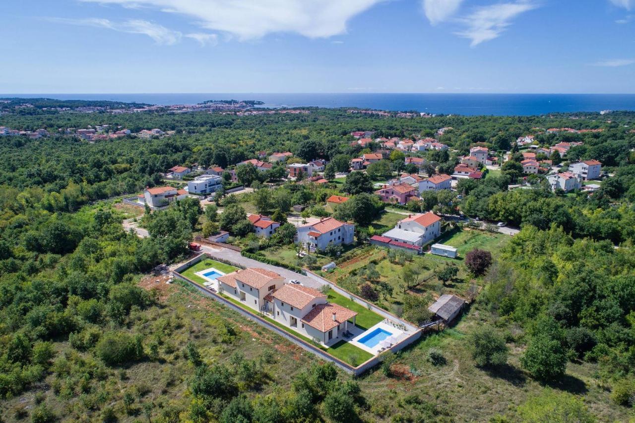 פורץ Holiday House Luca מראה חיצוני תמונה